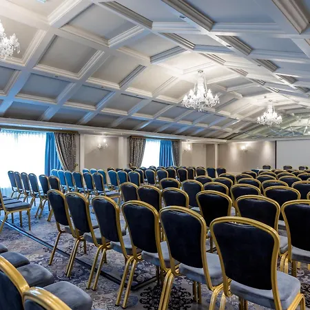 The Newgrange 3* Navan