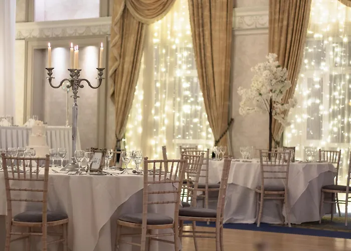 The Newgrange 3* Наван