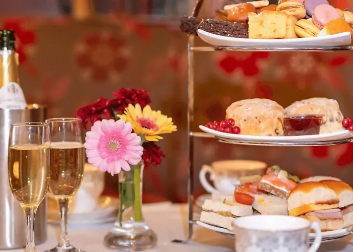 Отель The Newgrange 3*